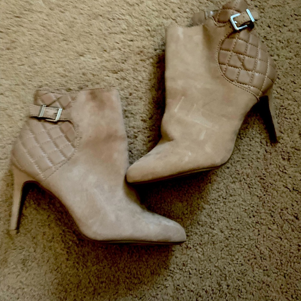 Express heels size 8 tan